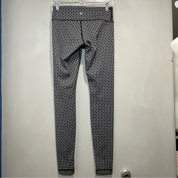 Lululemon Speed Wunder Tight Reflective Leggings Pant Luxtreme Sz 4 - Picture 5 of 8